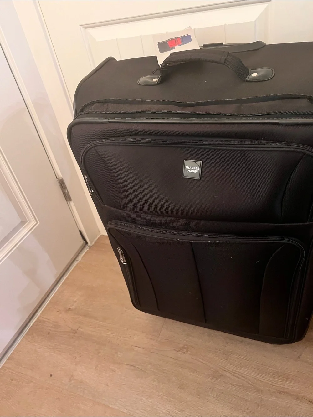 Sharper Image Black Upright luggage 30” with Front Organizer Pockets